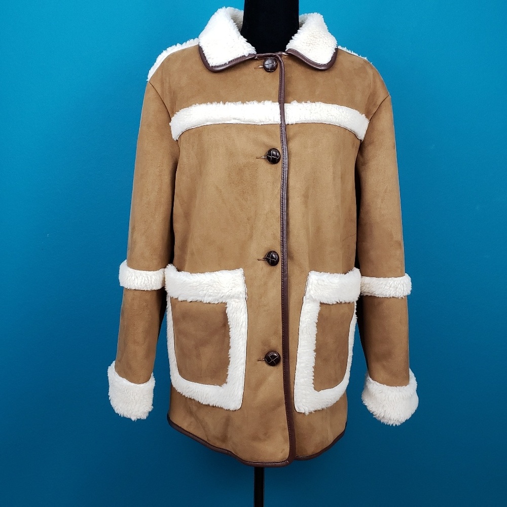 🆕️🤠🐎 ASOS Retro Faux Leather and Suede Sherpa Coat // (NWT)